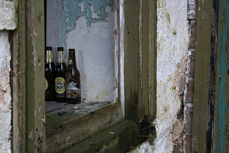 Decrepit.